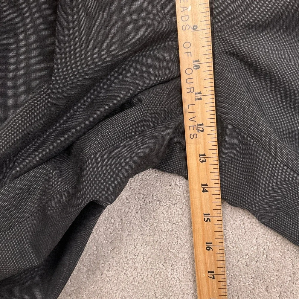 Jos A Bank Suit Mens 41R 33W Charcoal Gray 2 Button Neutral Corporate Office